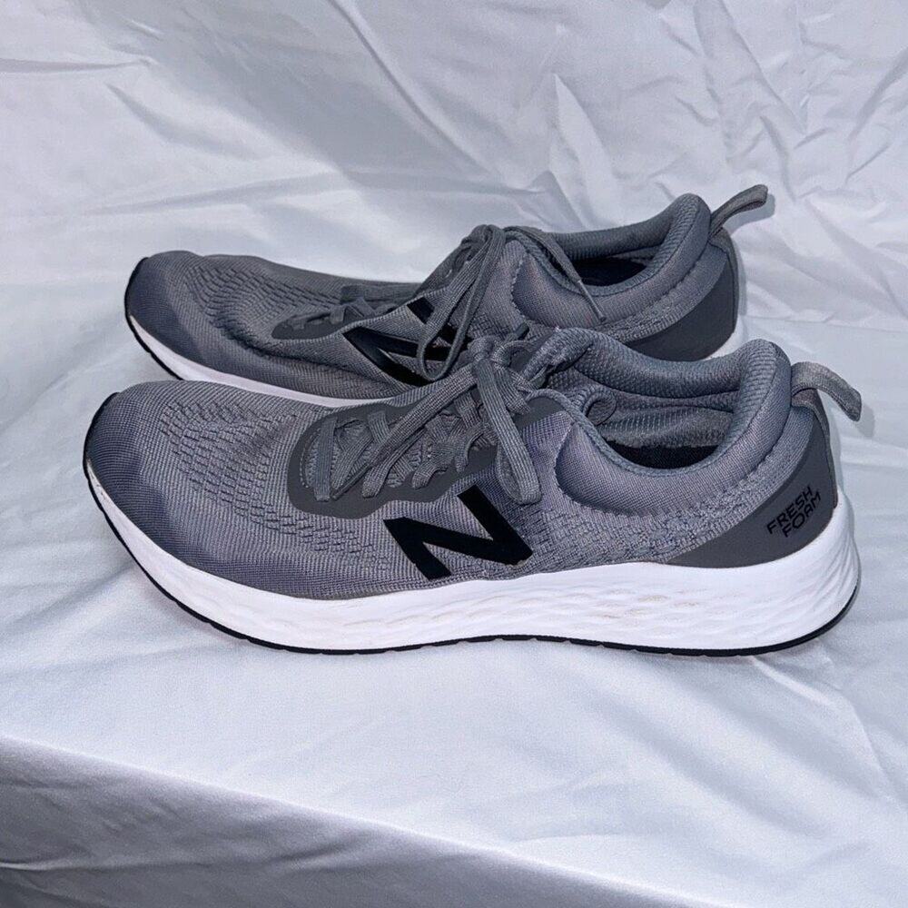 New Balance Gray Mesh Sneakers | Sz 11.5 - Picture 3 of 8